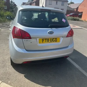 2011 Kia Venga 5-door hatchback - Image 2