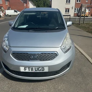 2011 Kia Venga 5-door hatchback