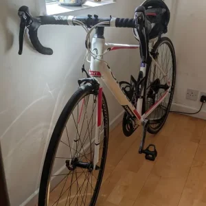 Orbea Avant Road Bike – Excellent Condition - Image 2