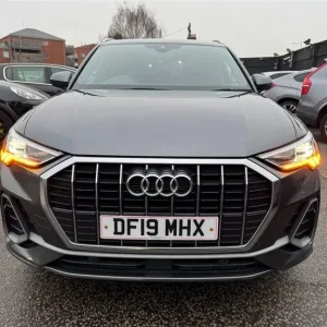 2019 Audi Q3 1.5 TFSI CoD 35 S line S Tronic Euro 6 (s/s) 5dr SUV Petrol Automatic - Image 4