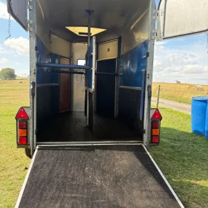 Ifor William horse box - Image 2