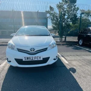 Toyota Yaris 2012 Hatchback Manual 5-door - Image 4