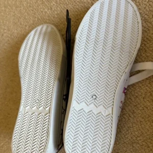 Girls New Canvas Sneakers Size 1 White with Multi Coloured Stars - Image 3