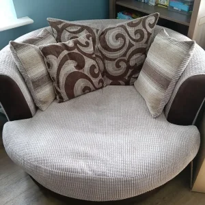 Snuggle chair - Image 2