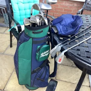 Right-handed golf set with bag, balls, and tees - Image 3