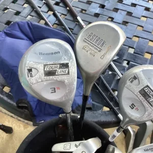 Right-handed golf set with bag, balls, and tees - Image 4