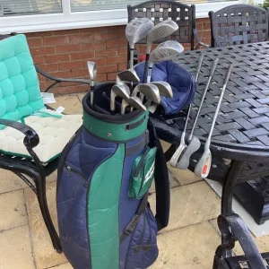 Right-handed golf set with bag, balls, and tees - Image 6