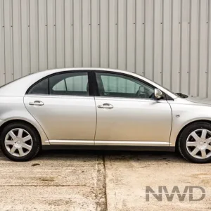 2003 Toyota Avensis 1.8 VVT-i T2 5-door Hatchback - Image 7
