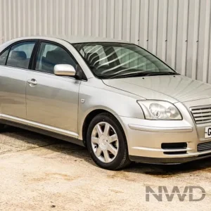 2003 Toyota Avensis 1.8 VVT-i T2 5-door Hatchback - Image 8