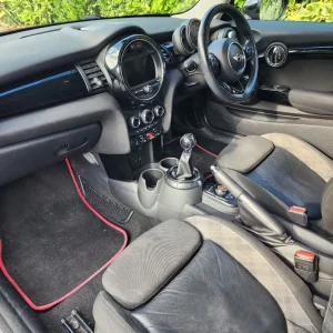 2014 Mini Cooper D (red) 3-door manual - Image 7