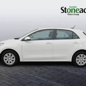 2022 Kia Rio 1.2 Petrol Manual Hatchback - Image 6
