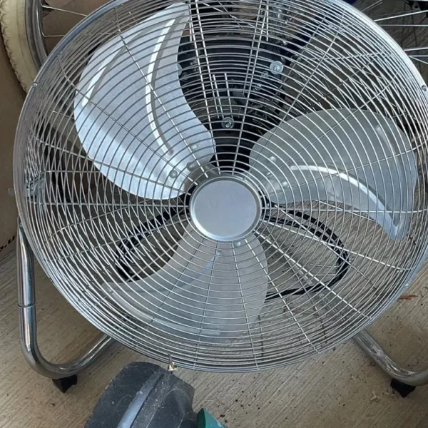 18” floor fan