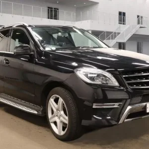 2015 Mercedes-Benz M-Class ML250 BlueTEC AMG Line 4WD Estate - Image 4
