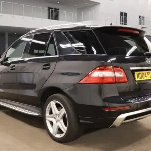 2015 Mercedes-Benz M-Class ML250 BlueTEC AMG Line 4WD Estate - Image 6