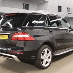 2015 Mercedes-Benz M-Class ML250 BlueTEC AMG Line 4WD Estate - Image 7