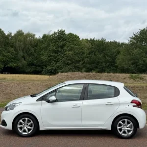 2016 Peugeot 208 1.0 PureTech Active Hatchback - Image 6