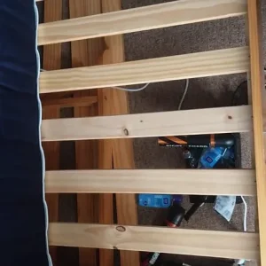 Single pine bed no mattress - Image 3