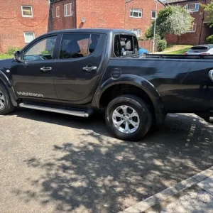 2012 Mitsubishi L200 Warrior 4x4 2.5 Diesel Grey - Image 4