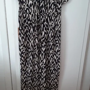 Ladies multicolour flare jumpsuit - Image 2