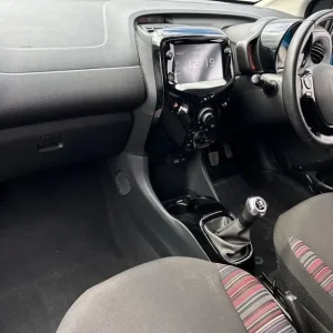 2021 Citroen C1 Shine 1.0 VTi Hatchback - Image 2