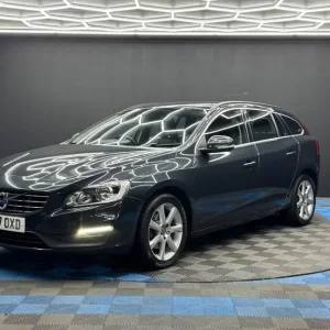 2017 Volvo V60 2.0 D2 SE Nav Auto Euro 6 Estate Diesel - Image 3