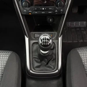 2023 Suzuki SX4 S-Cross 1.4 Boosterjet 48V Hybrid Motion 5dr Hatchback PETROL Manual - Image 8