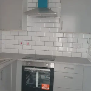 2 Bedroom Flat with Ensuite, Wallace Street - Image 3