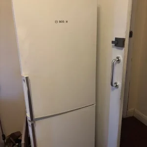 Fridge freezers used like new - Image 2