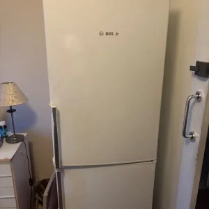 Fridge freezers used like new - Image 3