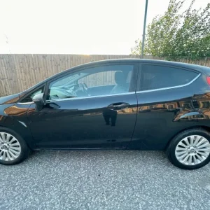 2009 Ford Fiesta 1.4 Titanium 3dr - Image 6