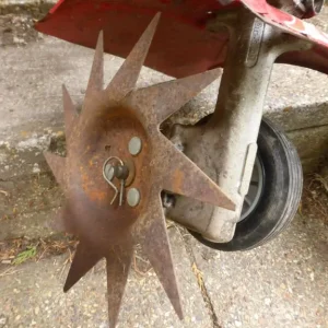 Mantis 2 stroke tiller and attachments - Image 8