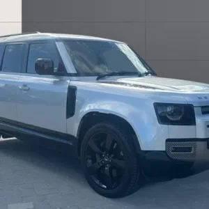 2021 Land Rover Defender 3.0 D300 X-Dynamic HSE 110 5-door Diesel Estate