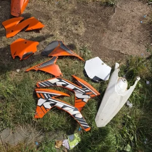 Ktm plastics