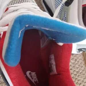 Jordan 4's trainers size 8.5 - Image 3