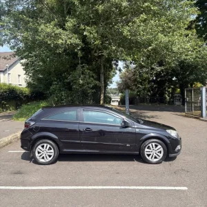 2009 Vauxhall Astra 3-door hatchback - Image 4