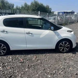 2016 Citroen C1 Flair 1.2 PureTech Hatchback - Image 7