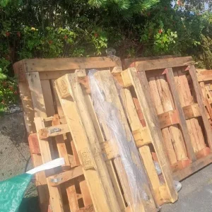 Free Wood, Pallets & Brick - Image 4