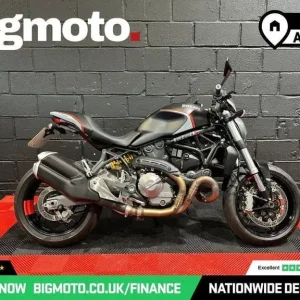 2020 Ducati Monster 821 Stealth – Black, 4,946 miles, manual, Euro 4 - Image 2