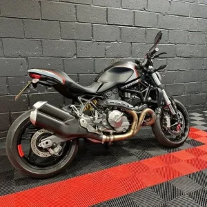 2020 Ducati Monster 821 Stealth – Black, 4,946 miles, manual, Euro 4 - Image 4