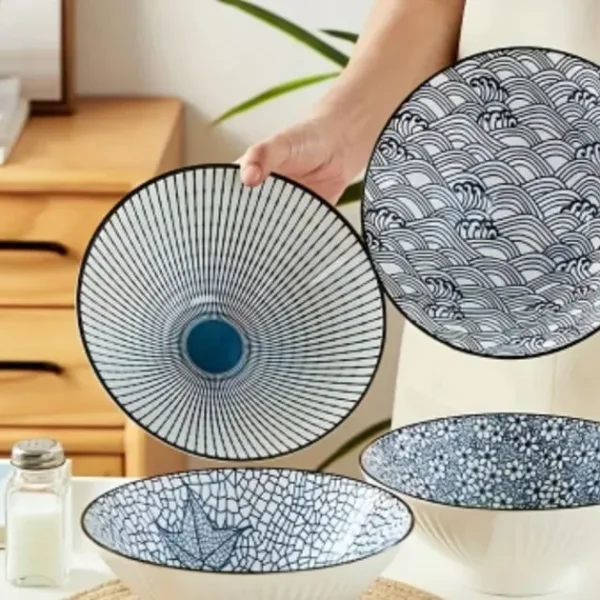 4 bowls and 4 plates set