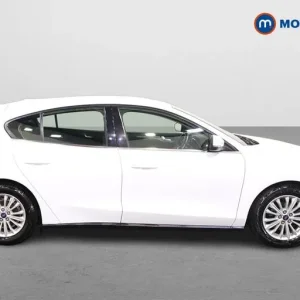2020 Ford Focus 1.0 EcoBoost 125 Titanium 5dr Hatchback Petrol Manual - Image 8