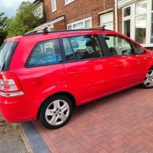 Vauxhall Zafira MPV 2012 Manual 1598cc 5-door
