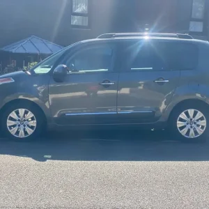 CITROEN C3 PICASSO 1.6 VTi 16V Exclusive 5-door MPV - Image 2