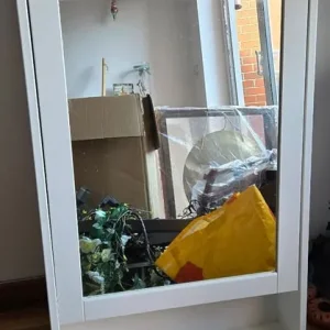 Bathroom mirror cabinet