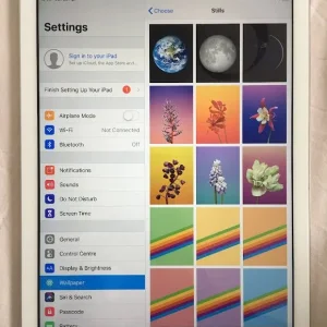 Apple iPad Air in Great Condition - Image 2