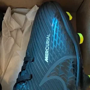 Nike Mercurial Football Boots Size 5.5 - Image 3