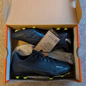 Nike Mercurial Football Boots Size 5.5
