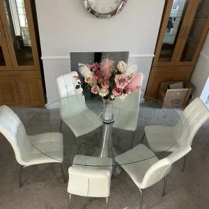 Glass oval table and 6 ivory faux leather chairs - Image 2