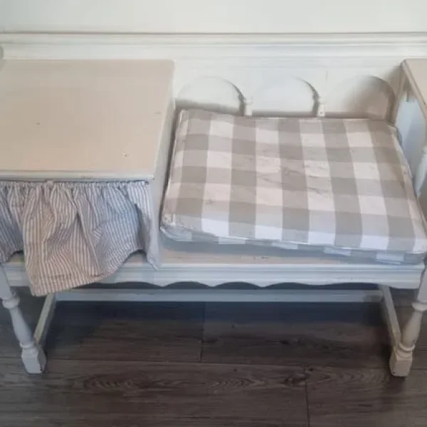 Telephone seat table