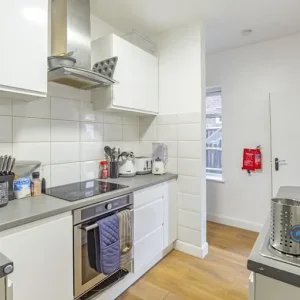 4 bedroom house in Richmond Road, darwen, Blackburn with Darwen (4 bed) - Image 2